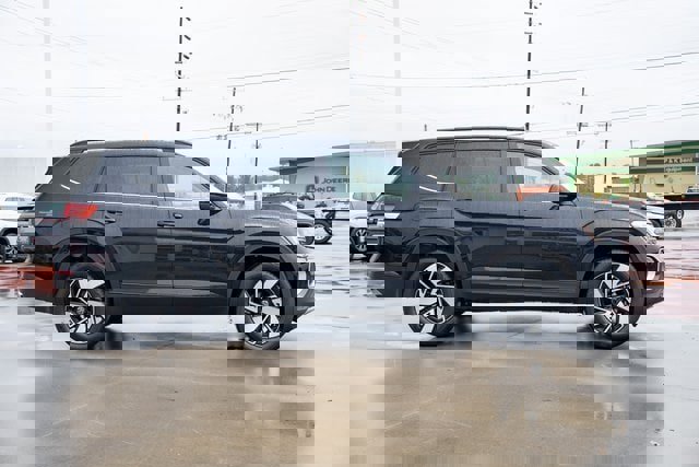 New 2026 Volkswagen Atlas SE image 7