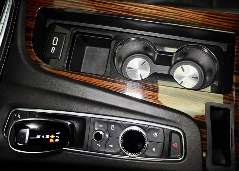 Used 2021 Cadillac Escalade Premium Luxury w/ Driver Assist Tech Package image 29