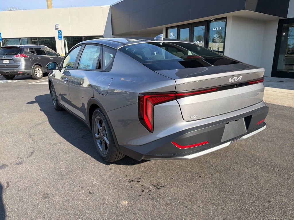 New 2026 Kia K4 FWD image 9