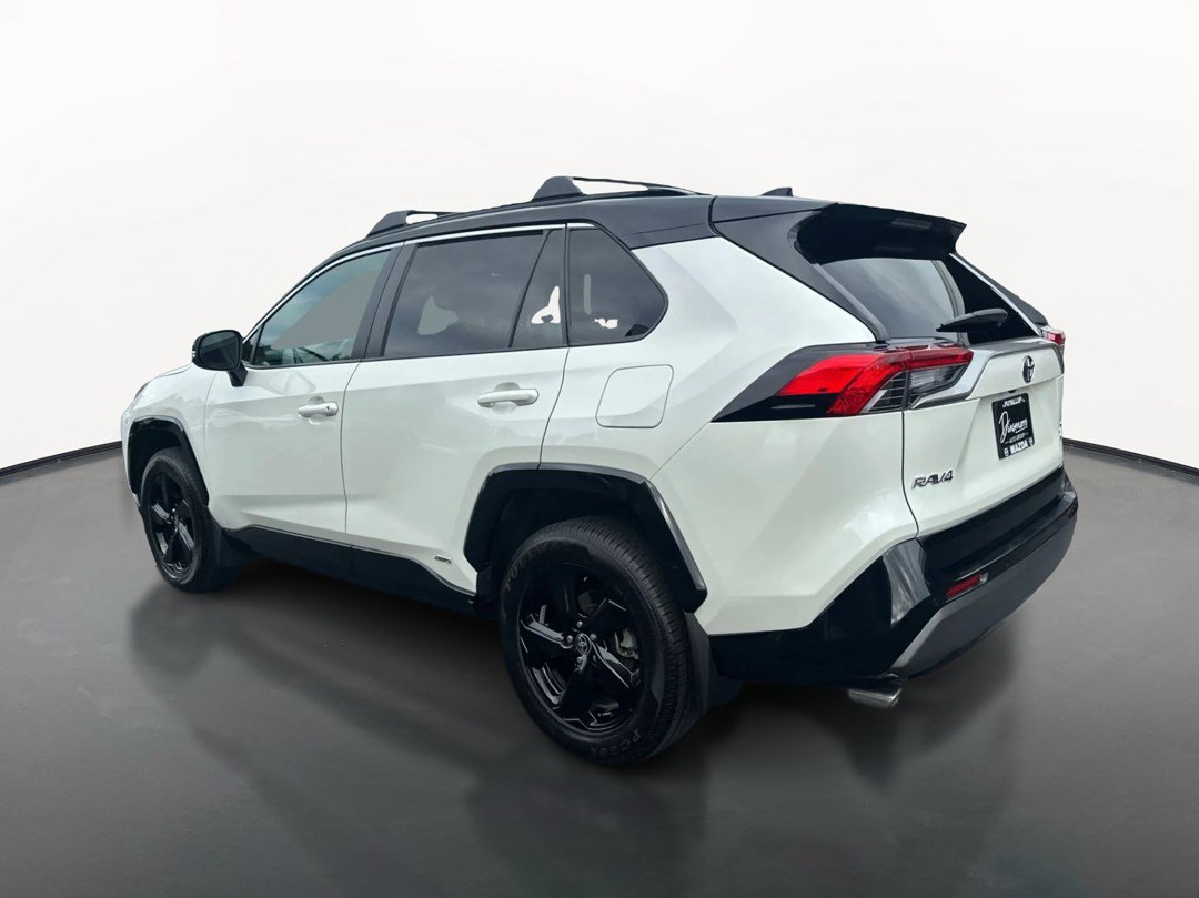 Used 2021 Toyota RAV4 XSE AWD/4WD image 5