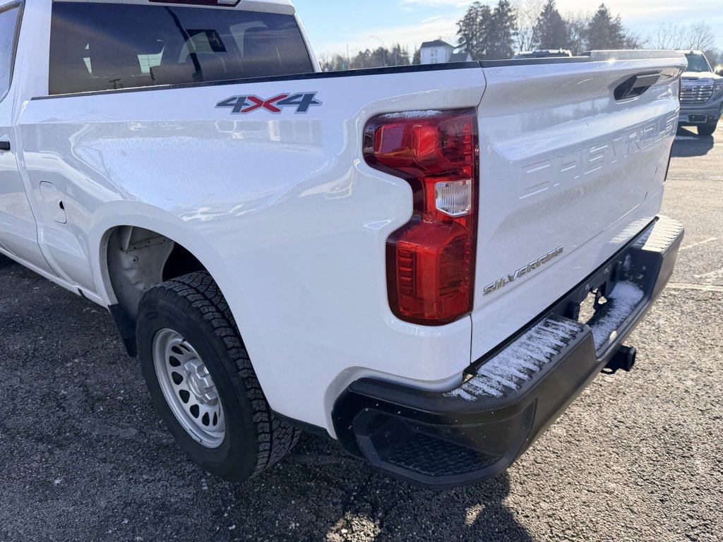 Used 2022 Chevrolet Silverado 1500 W/T w/ WT Value Package image 9