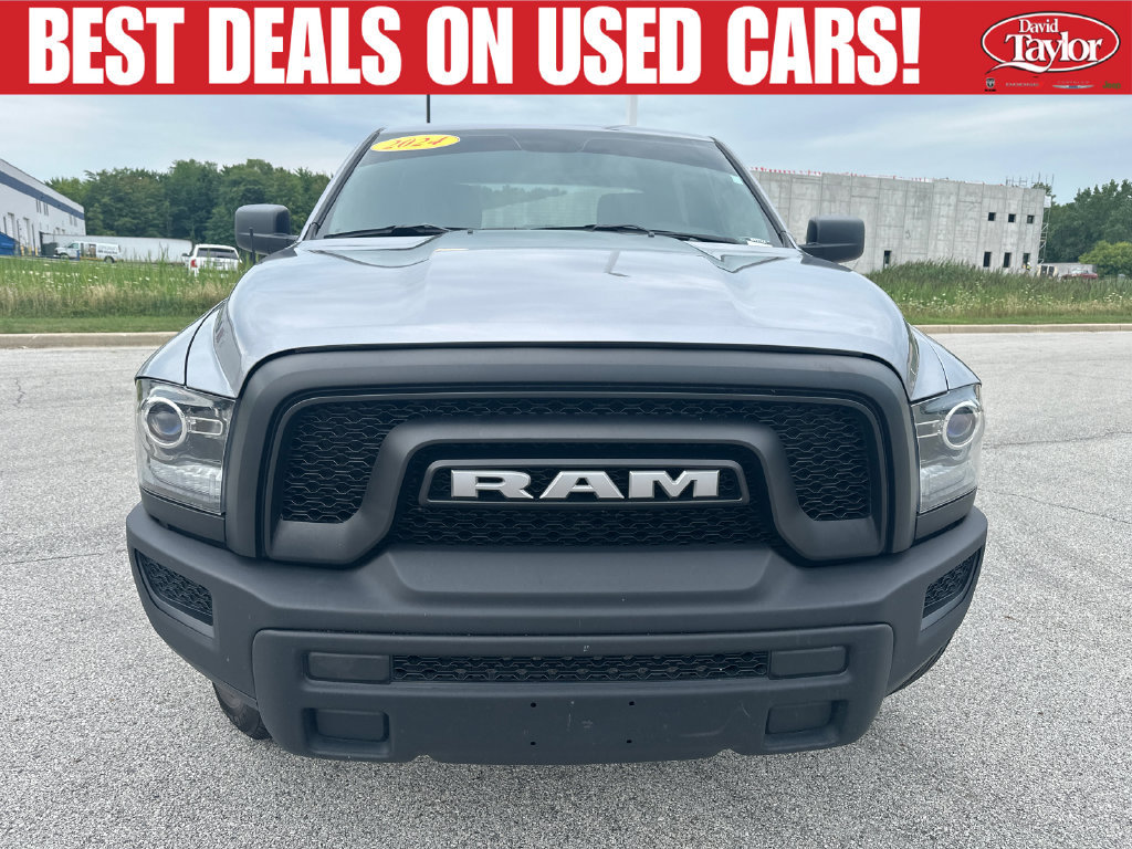 Used 2024 RAM 1500 Warlock AWD/4WD image 9