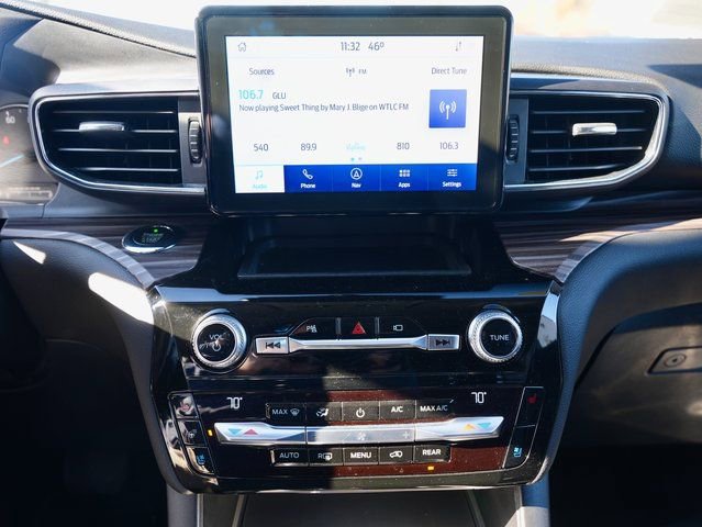 Used 2021 Ford Explorer Limited w/ Equipment Group 301A image 21