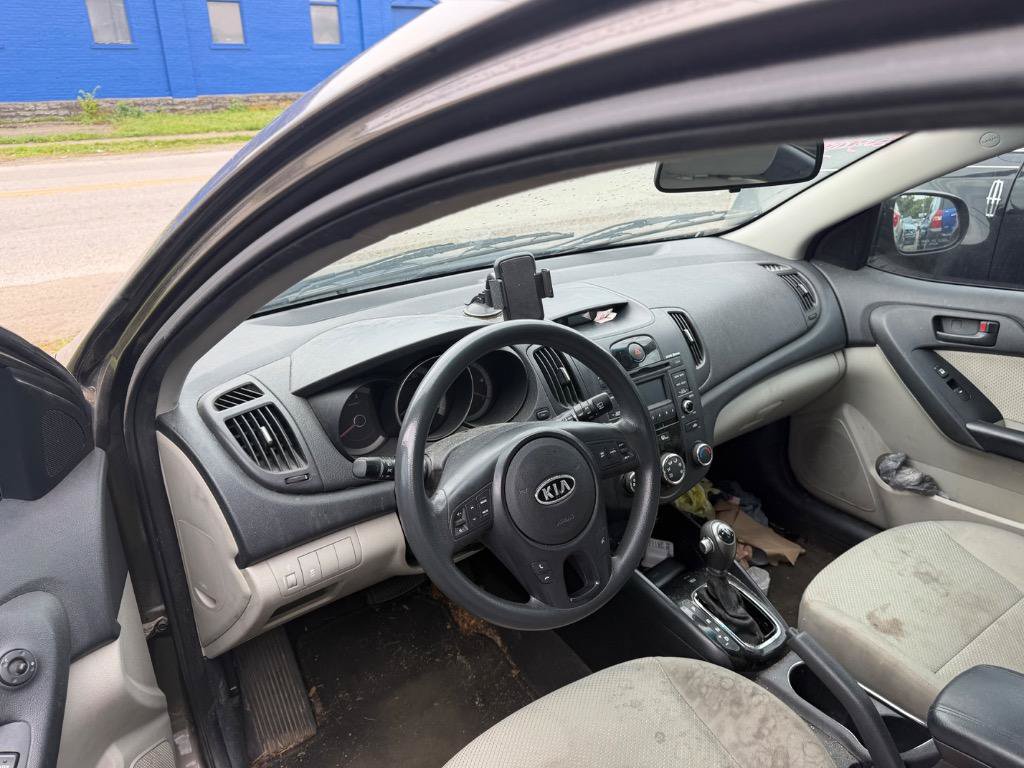 Used 2011 Kia Forte EX FWD image 14