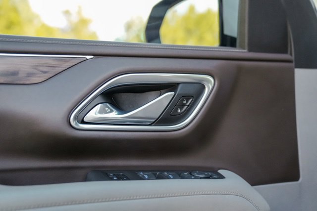 Used 2021 Chevrolet Tahoe LT w/ Luxury Package RWD image 47