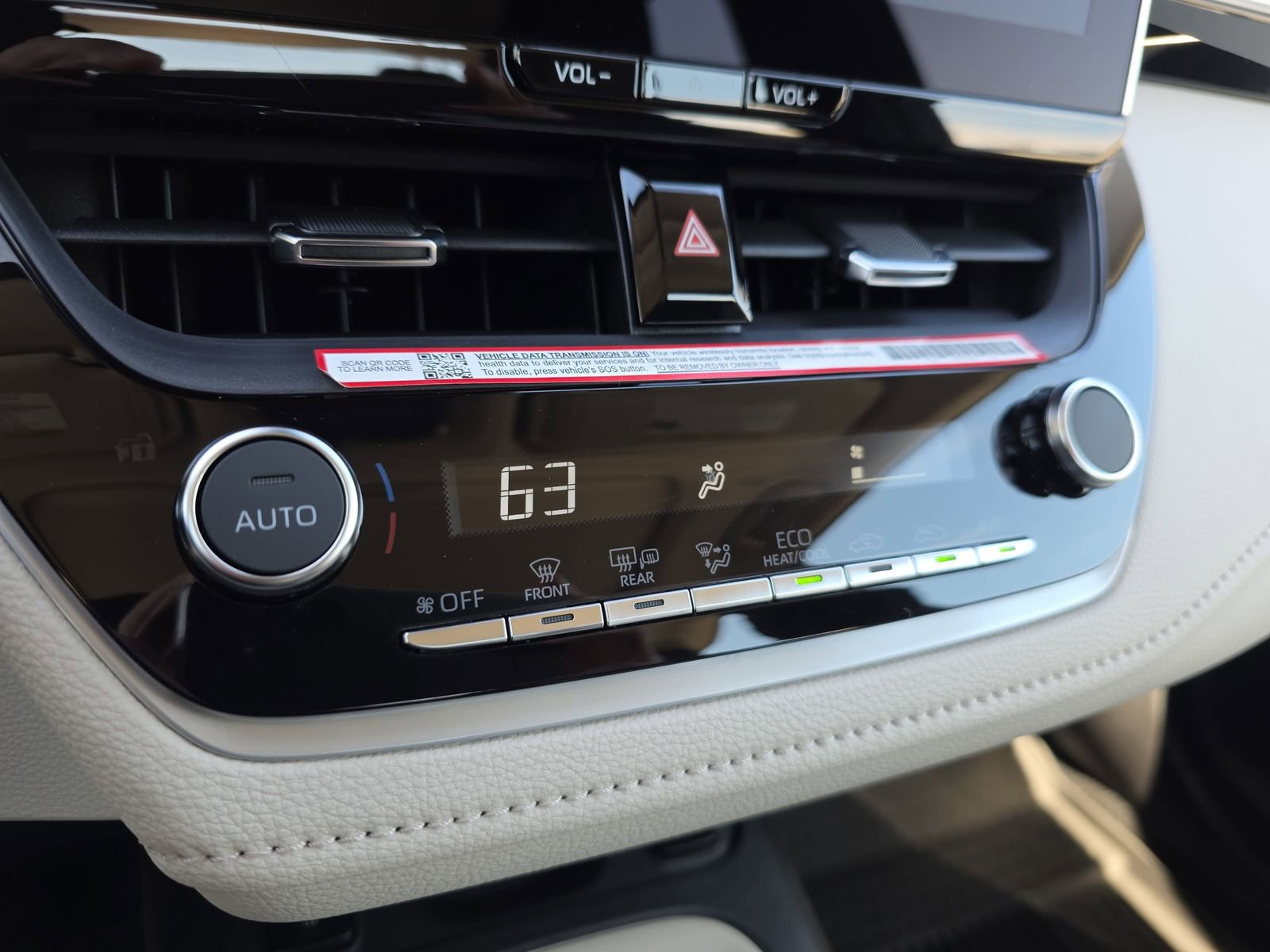 Used 2025 Toyota Corolla XLE image 20