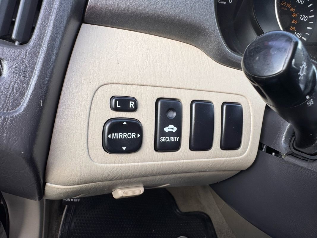 Used 2001 Toyota Highlander 4WD image 23