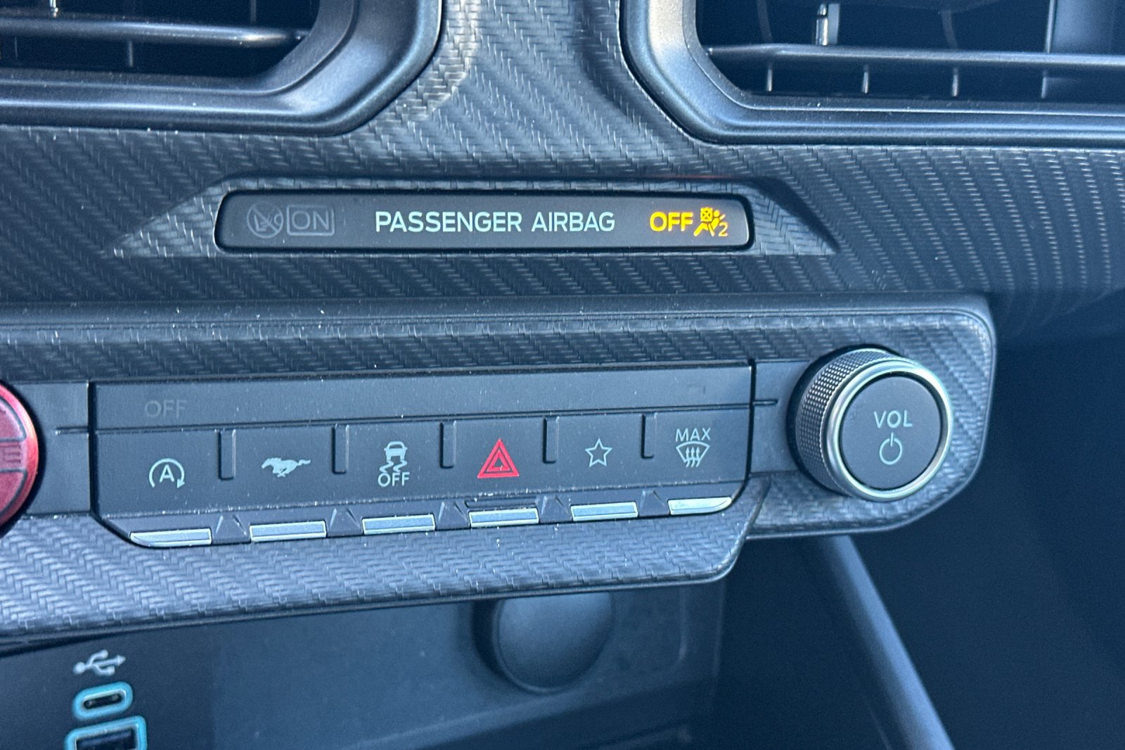 Used 2026 Ford Mustang Coupe RWD image 17