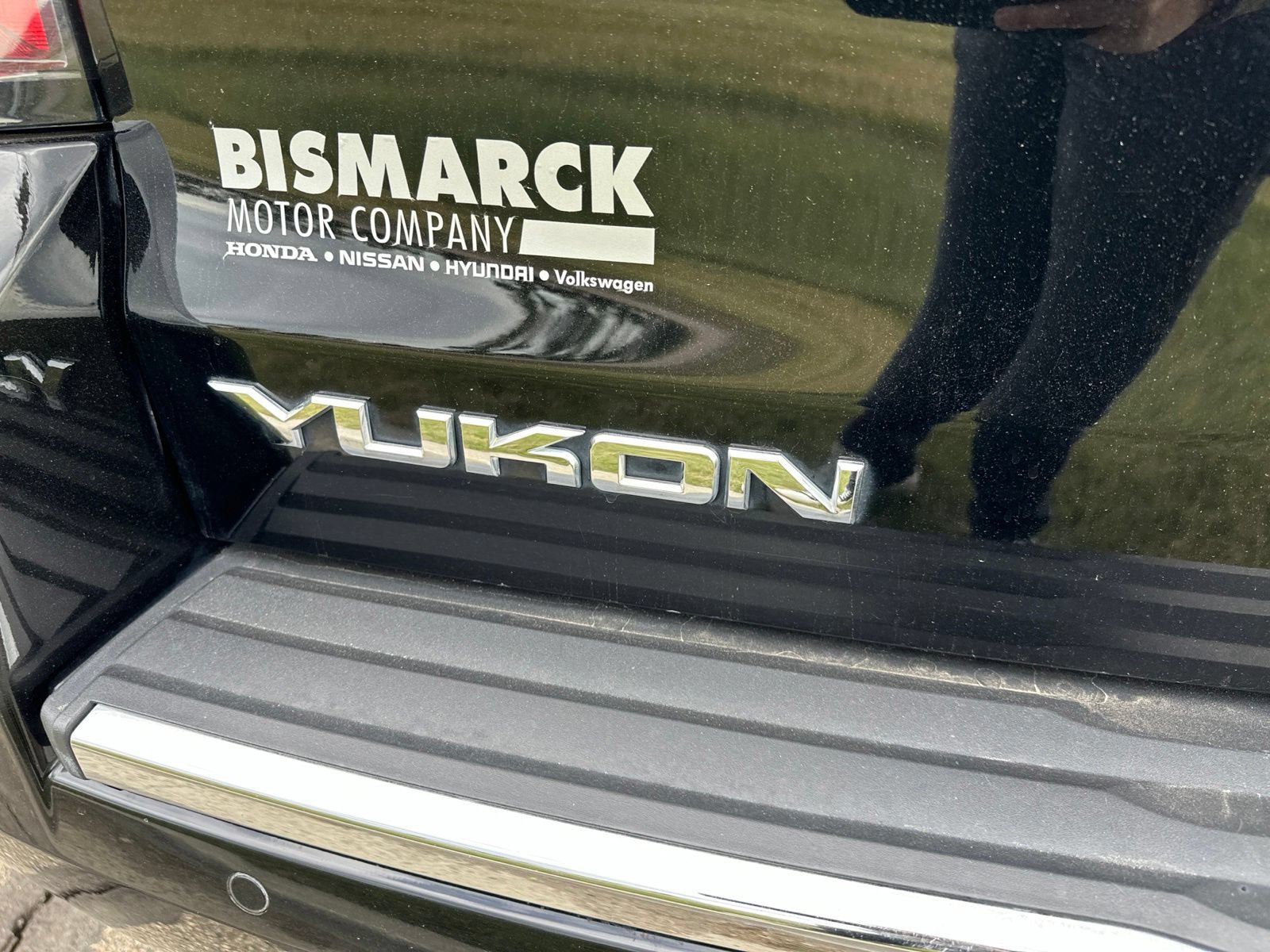 Used 2019 GMC Yukon Denali w/ Denali Ultimate Black Edition AWD/4WD image 7