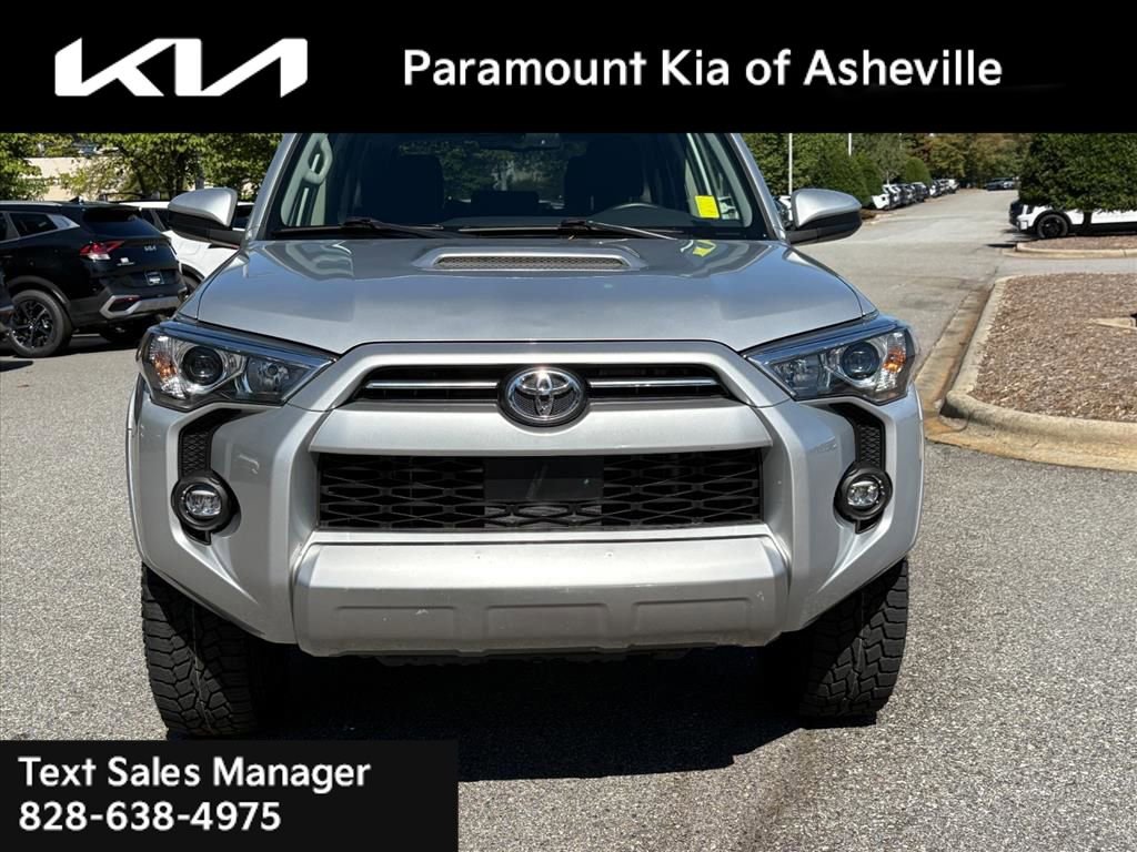 Used 2024 Toyota 4Runner TRD Off-Road image 2