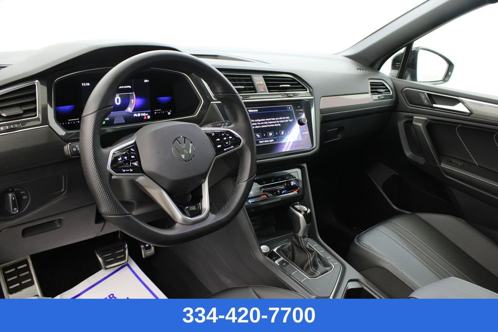 Used 2022 Volkswagen Tiguan SE R-Line image 15