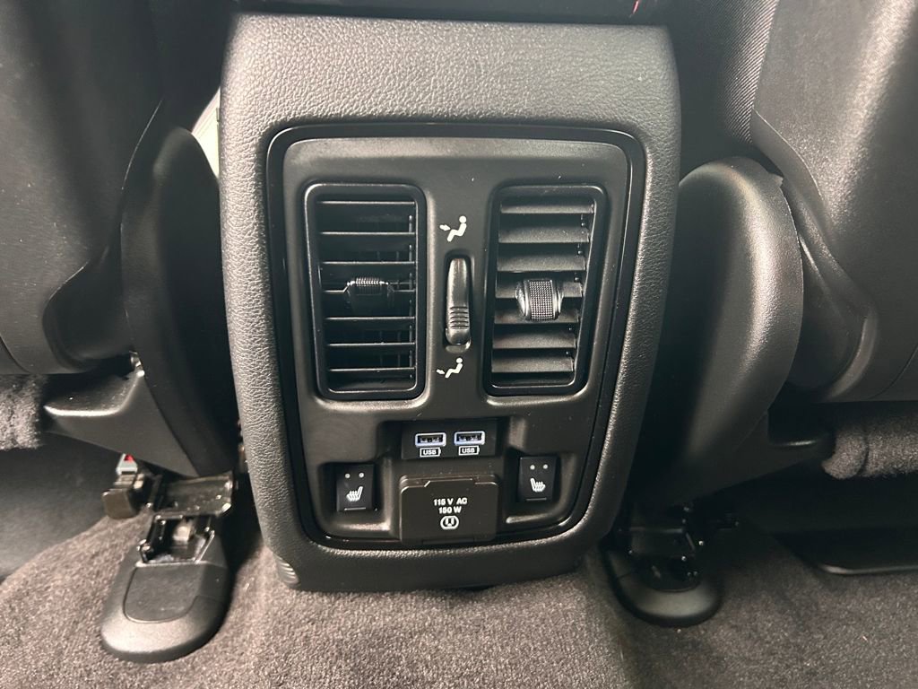 Certified 2022 Dodge Durango R/T w/ Tow 'N Go Package image 27