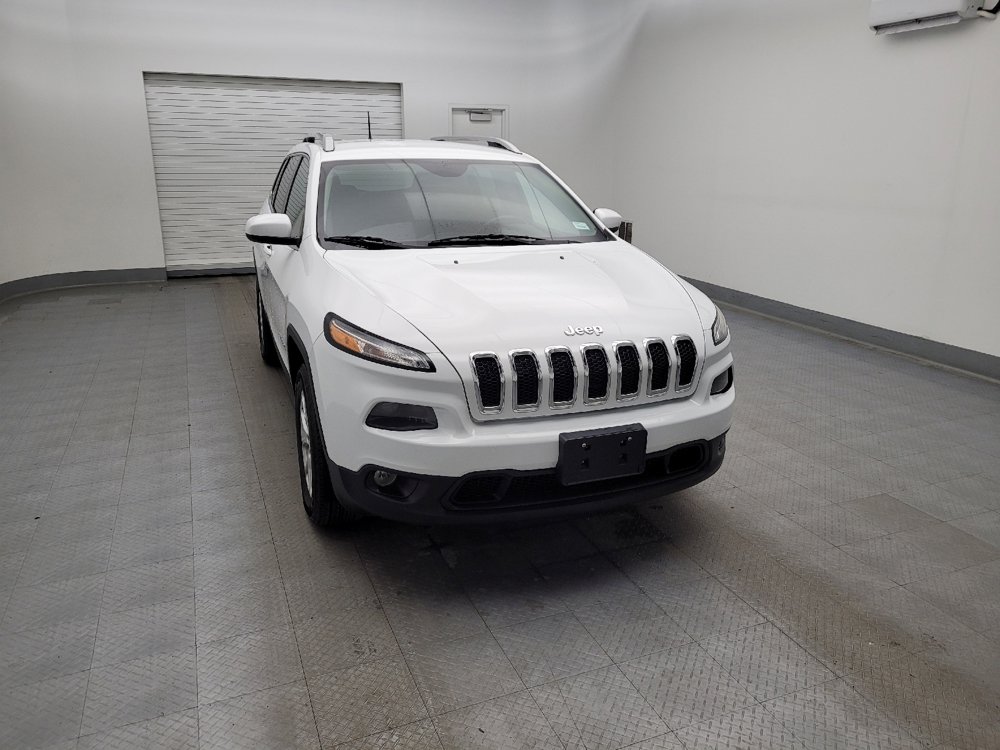 Used 2018 Jeep Cherokee Latitude Plus image 14