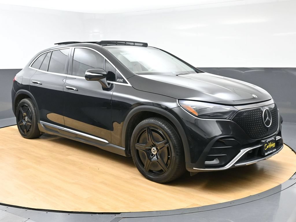 Used 2023 Mercedes-Benz EQE 500 4MATIC SUV image 3