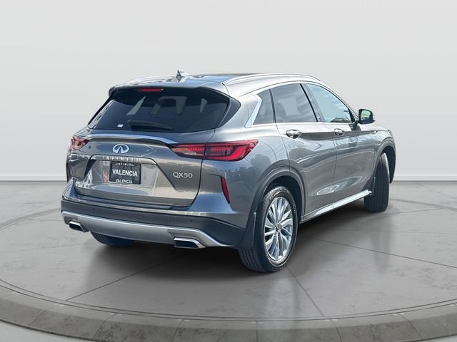 Certified 2025 INFINITI QX50 Luxe image 4