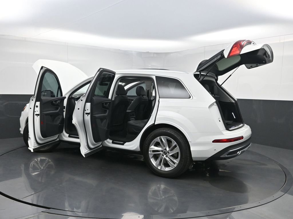 Used 2023 Audi Q7 3.0T Premium Plus image 38