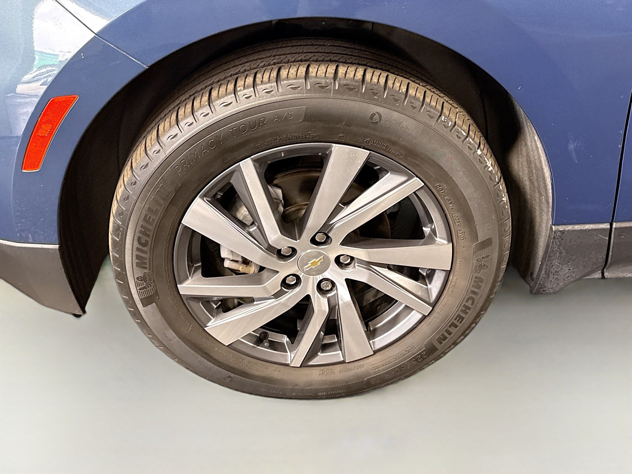 Used 2024 Chevrolet Equinox LT FWD image 38
