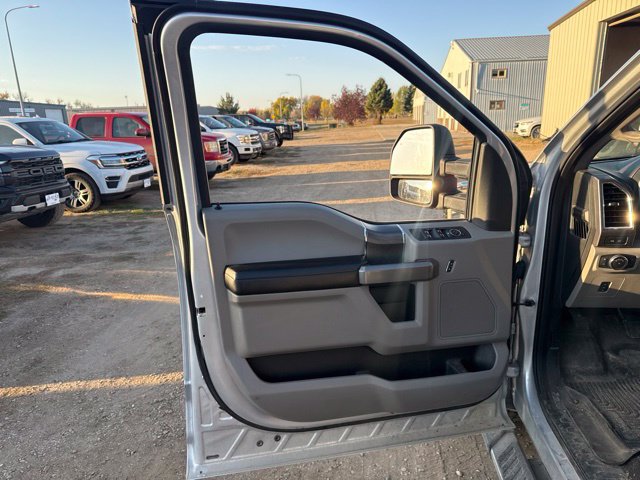 Used 2015 Ford F150 XLT w/ Equipment Group 302A Luxury AWD/4WD image 19