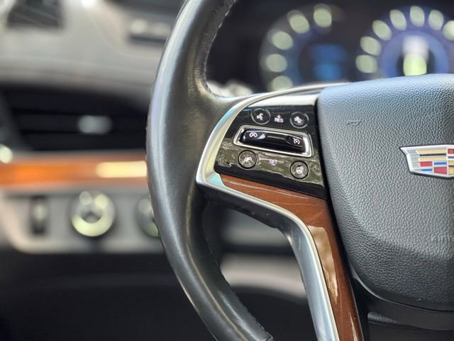 Used 2018 Cadillac Escalade Luxury AWD/4WD image 35