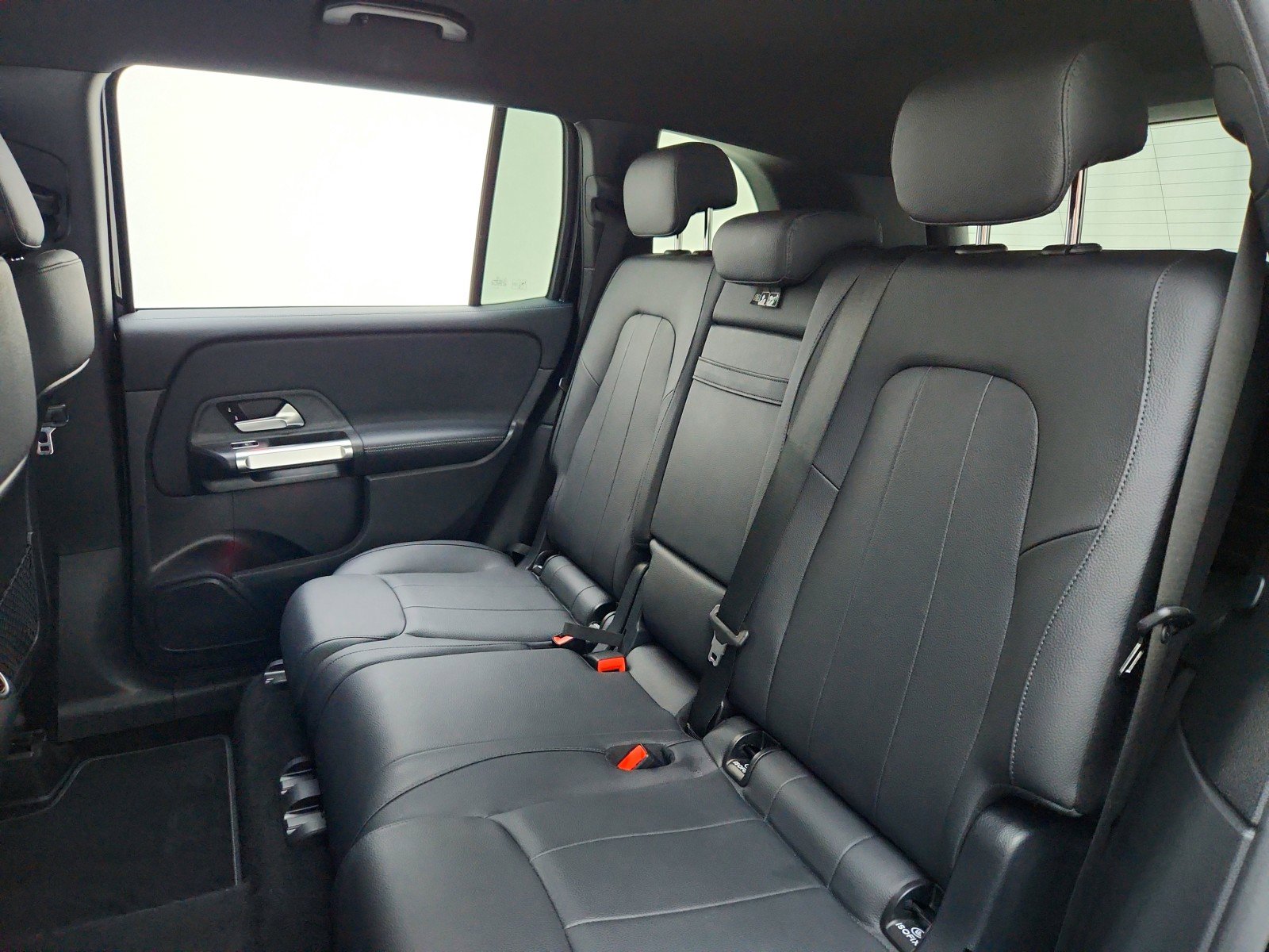 Certified 2024 Mercedes-Benz GLB 250 image 45