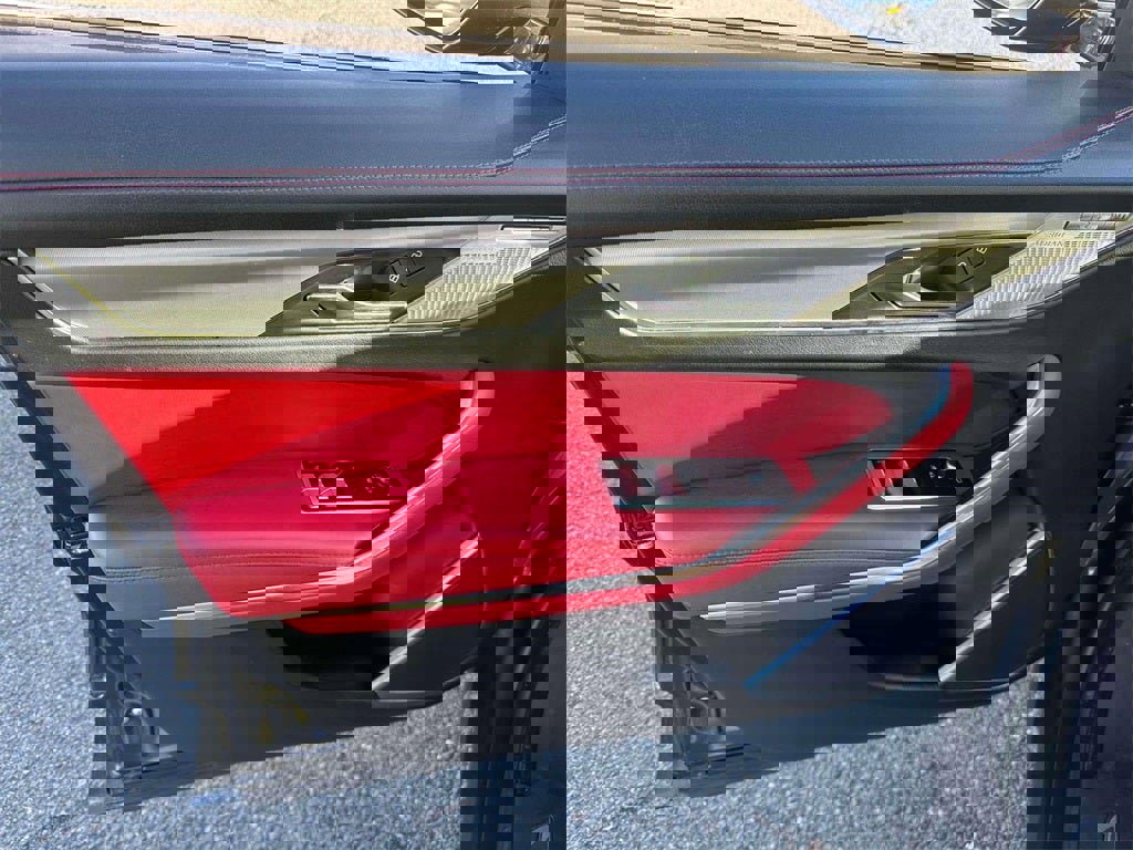 Used 2021 Jaguar F-PACE R-Dynamic S image 16