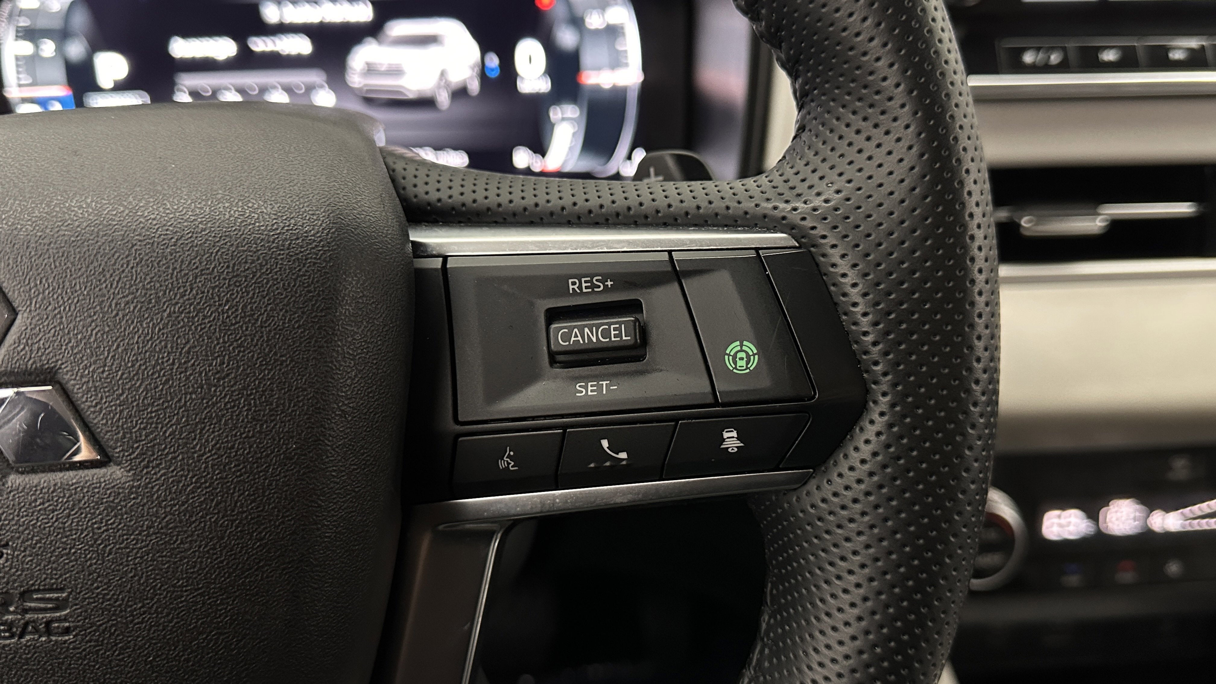 Used 2024 Mitsubishi Outlander SEL FWD image 21