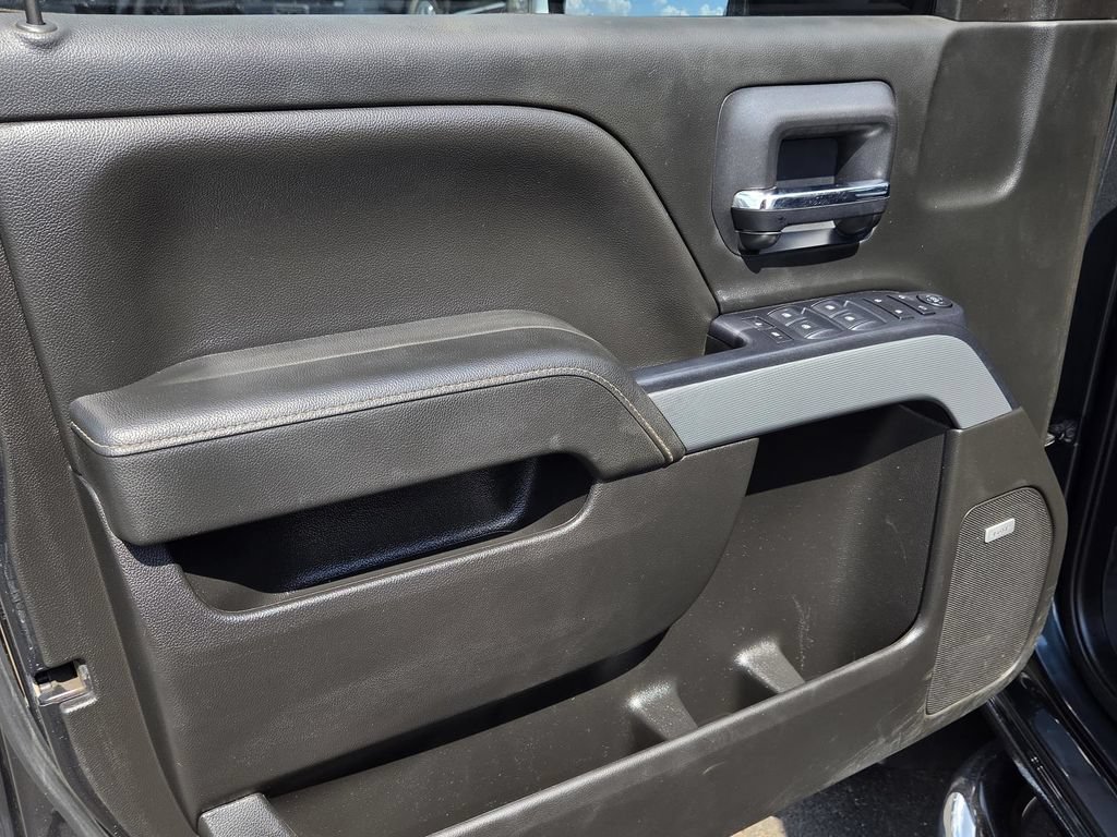 Used 2019 Chevrolet Silverado 2500 LT w/ Texas Edition AWD/4WD image 9