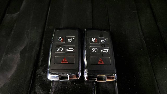Used 2022 Land Rover Defender 110 X-Dynamic SE AWD/4WD image 92