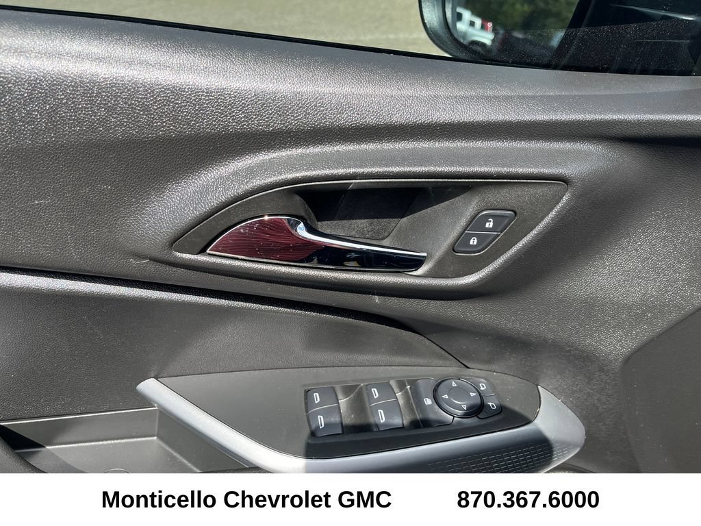 Used 2025 Chevrolet Trax LS FWD image 10