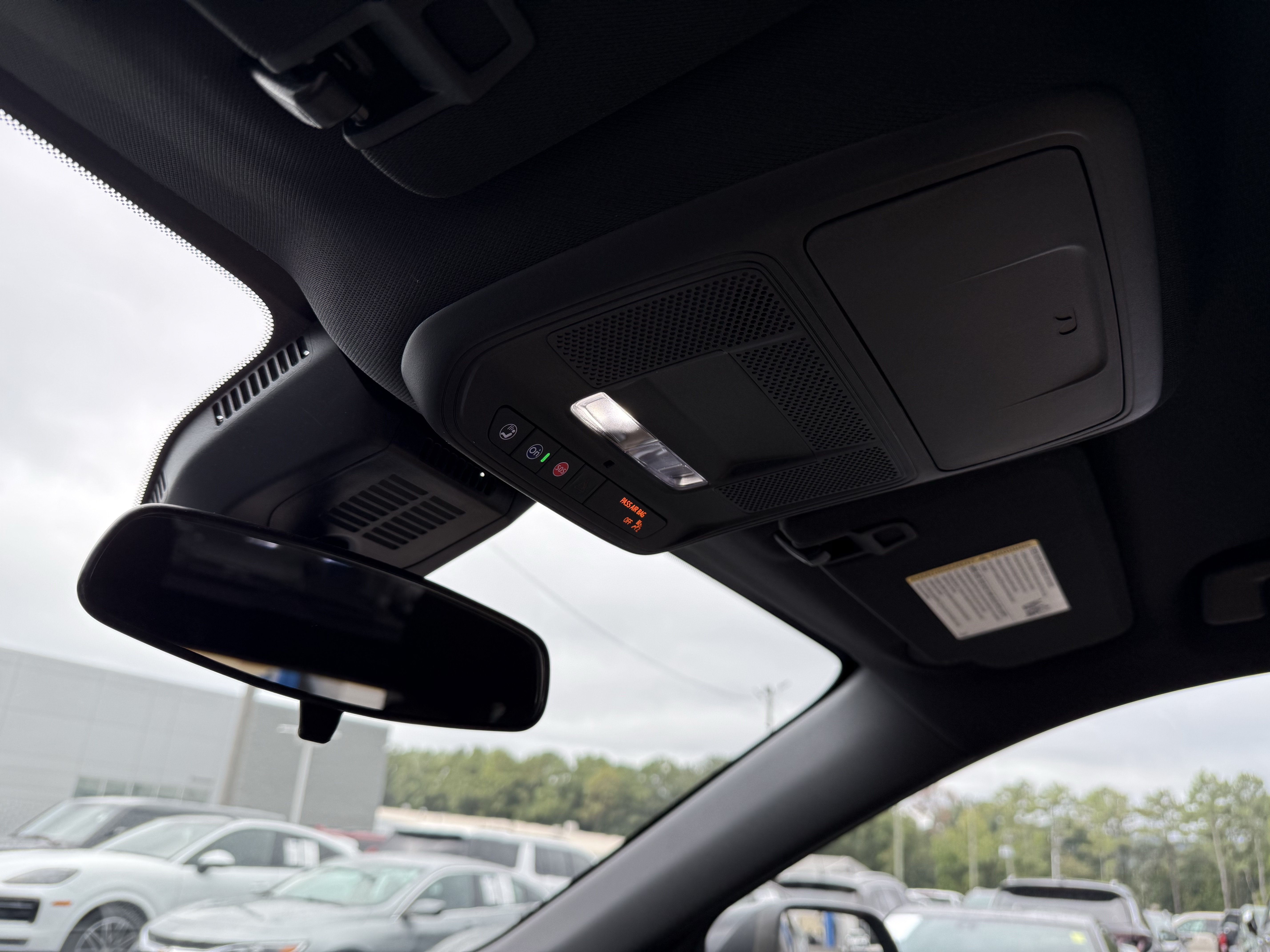 New 2027 Chevrolet Equinox ACTIV w/ LPO, Floor Liner Package FWD image 30