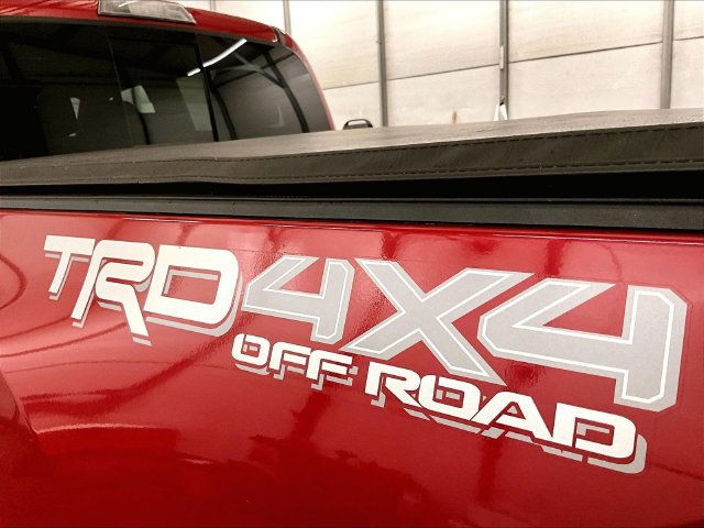 Used 2022 Toyota Tacoma TRD Off-Road w/ Technology Package AWD/4WD image 13