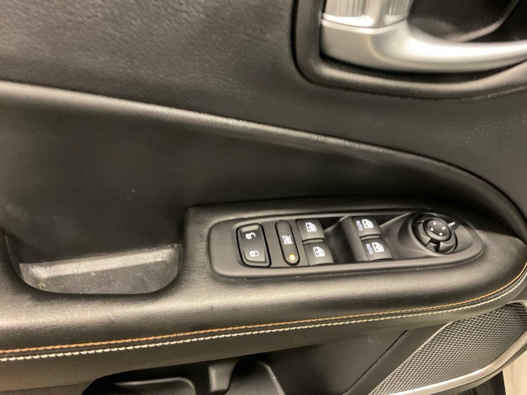 Used 2021 Jeep Compass Latitude AWD/4WD image 16