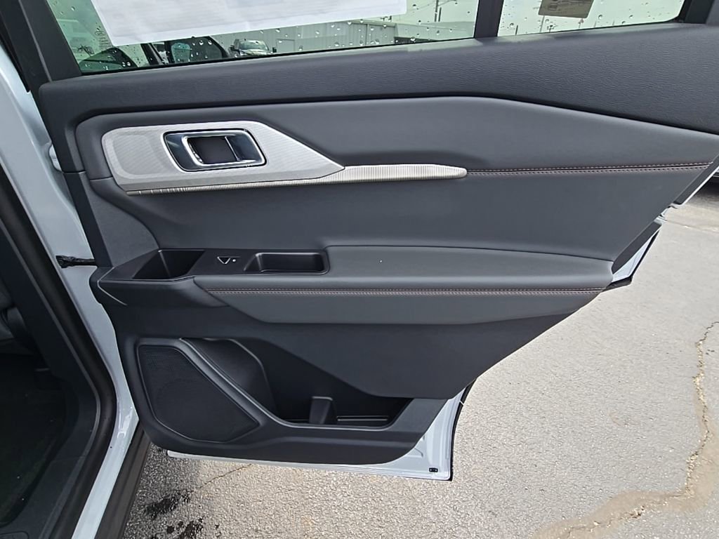 New 2026 Ford Explorer Active image 44