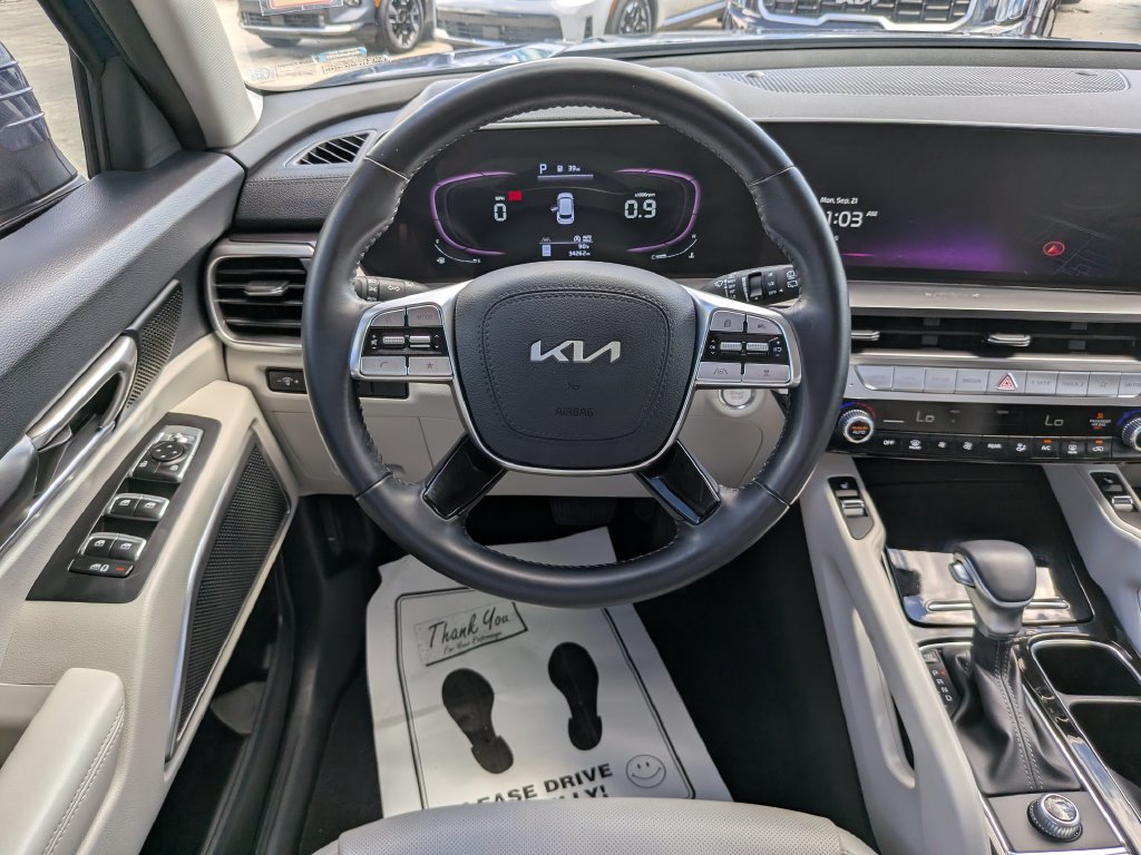 Certified 2024 Kia Telluride S w/ S Sunroof Package FWD image 15