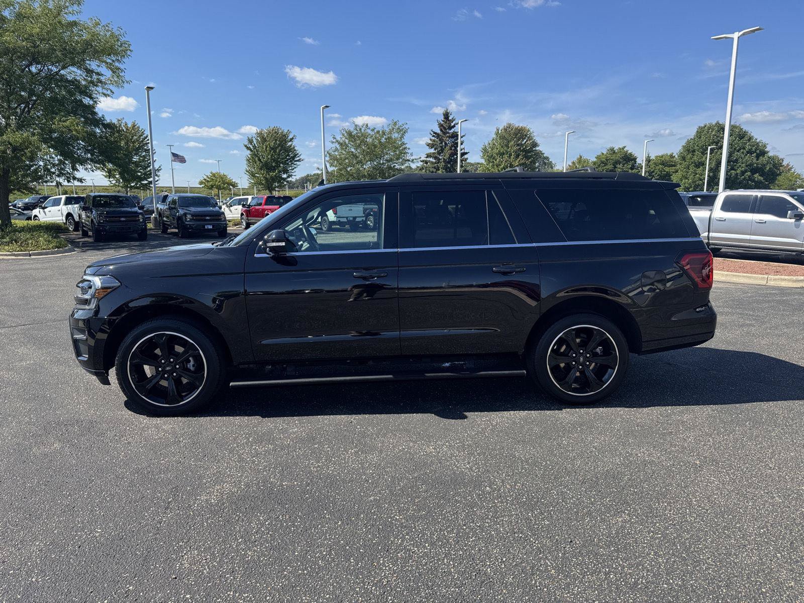 Certified 2023 Ford Expedition Max Limited AWD/4WD image 6