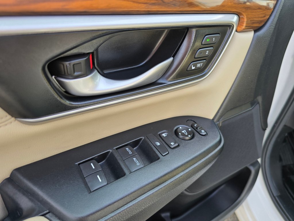 Used 2022 Honda CR-V Touring image 31