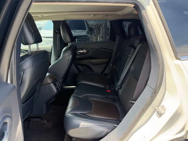Used 2016 Jeep Cherokee Limited FWD image 14