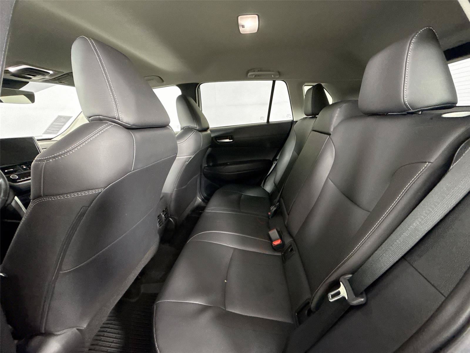 Certified 2025 Toyota Corolla Cross XLE FWD image 27
