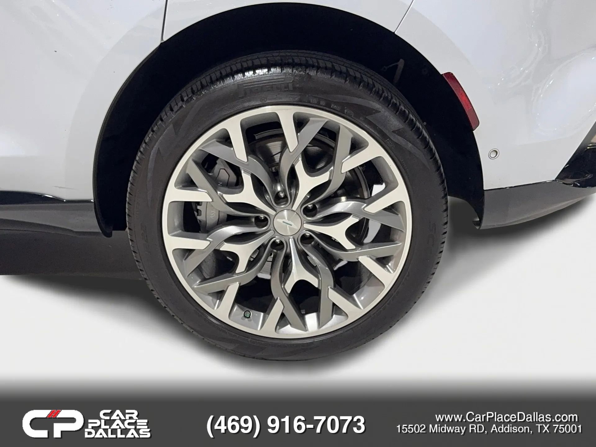 Used 2021 Aston Martin DBX image 43