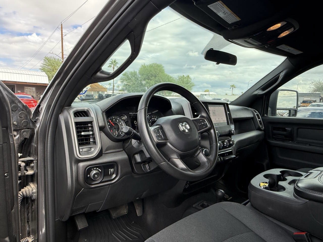 Used 2024 RAM 2500 Tradesman w/ Chrome Appearance Group image 17