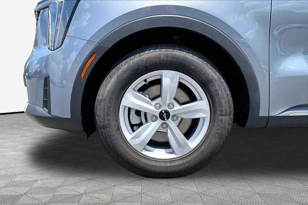 Used 2024 Kia Sorento LX FWD image 24