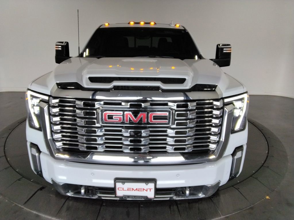 Used 2025 GMC Sierra 2500 Denali w/ Denali Reserve Package image 3