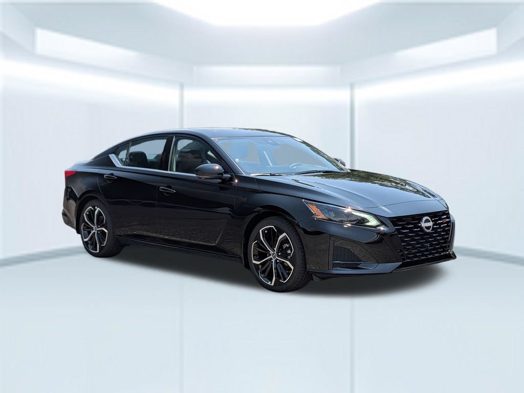 New 2026 Nissan Altima 2.5 SR w/ SR Premium Package FWD image 9