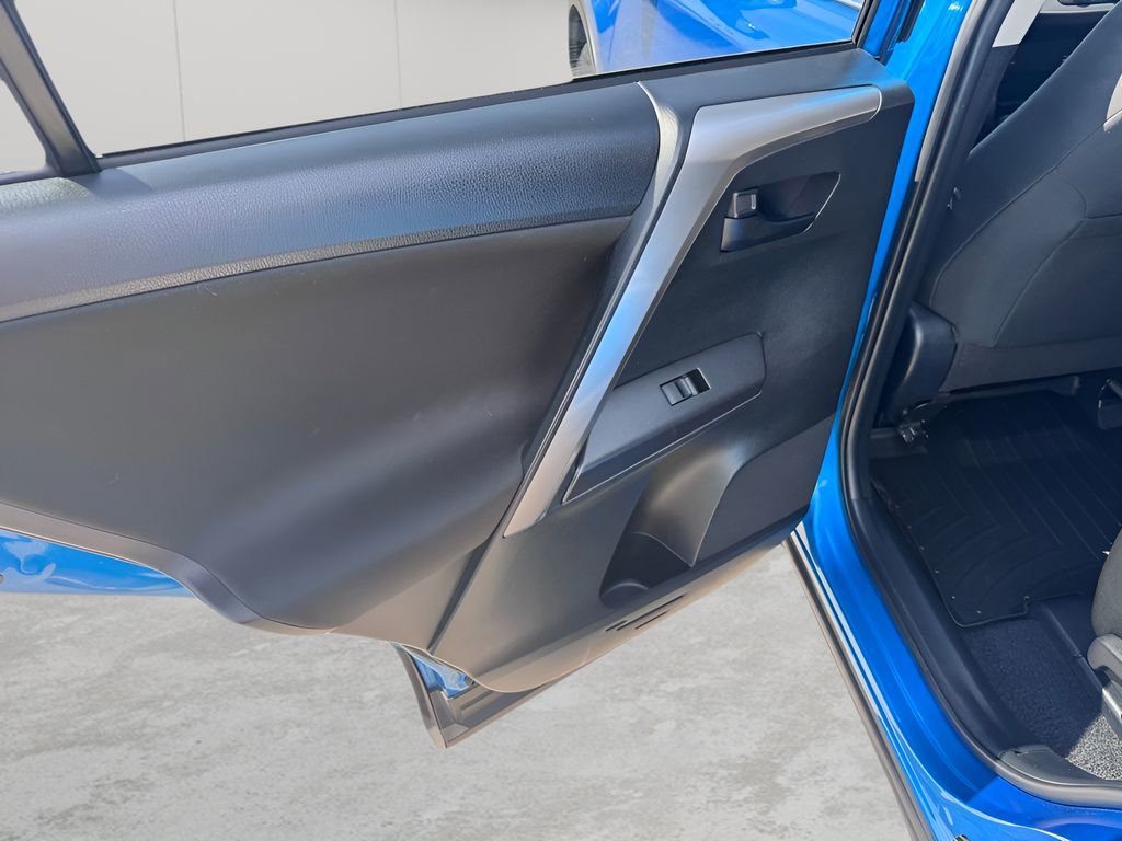 Used 2018 Toyota RAV4 LE w/ All Weather Liner Package image 12