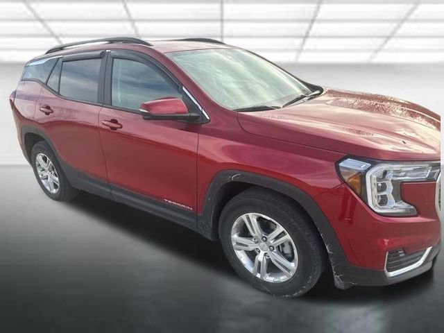 Used 2022 GMC Terrain SLE w/ Driver Convenience Package image 1