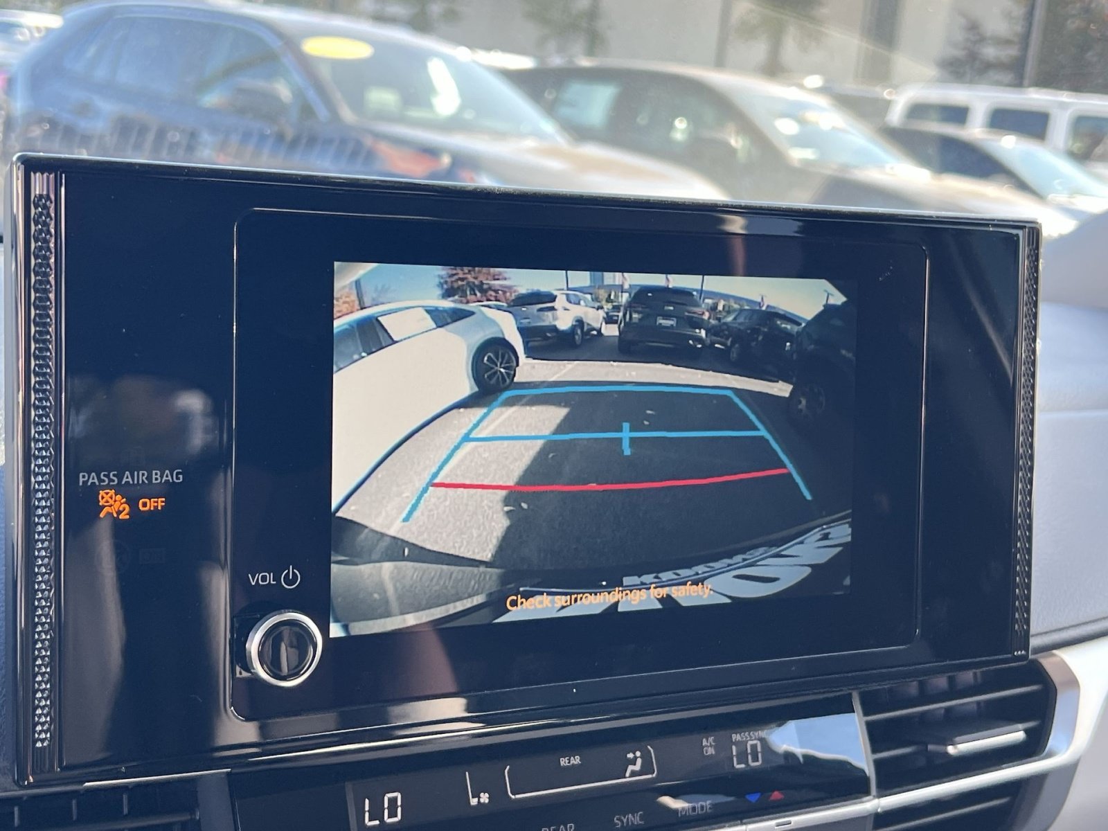 New 2026 Toyota Sienna LE FWD image 14