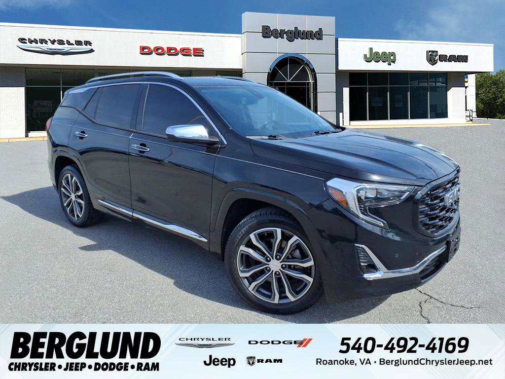 Used 2020 GMC Terrain Denali w/ Denali Premium Package image 1