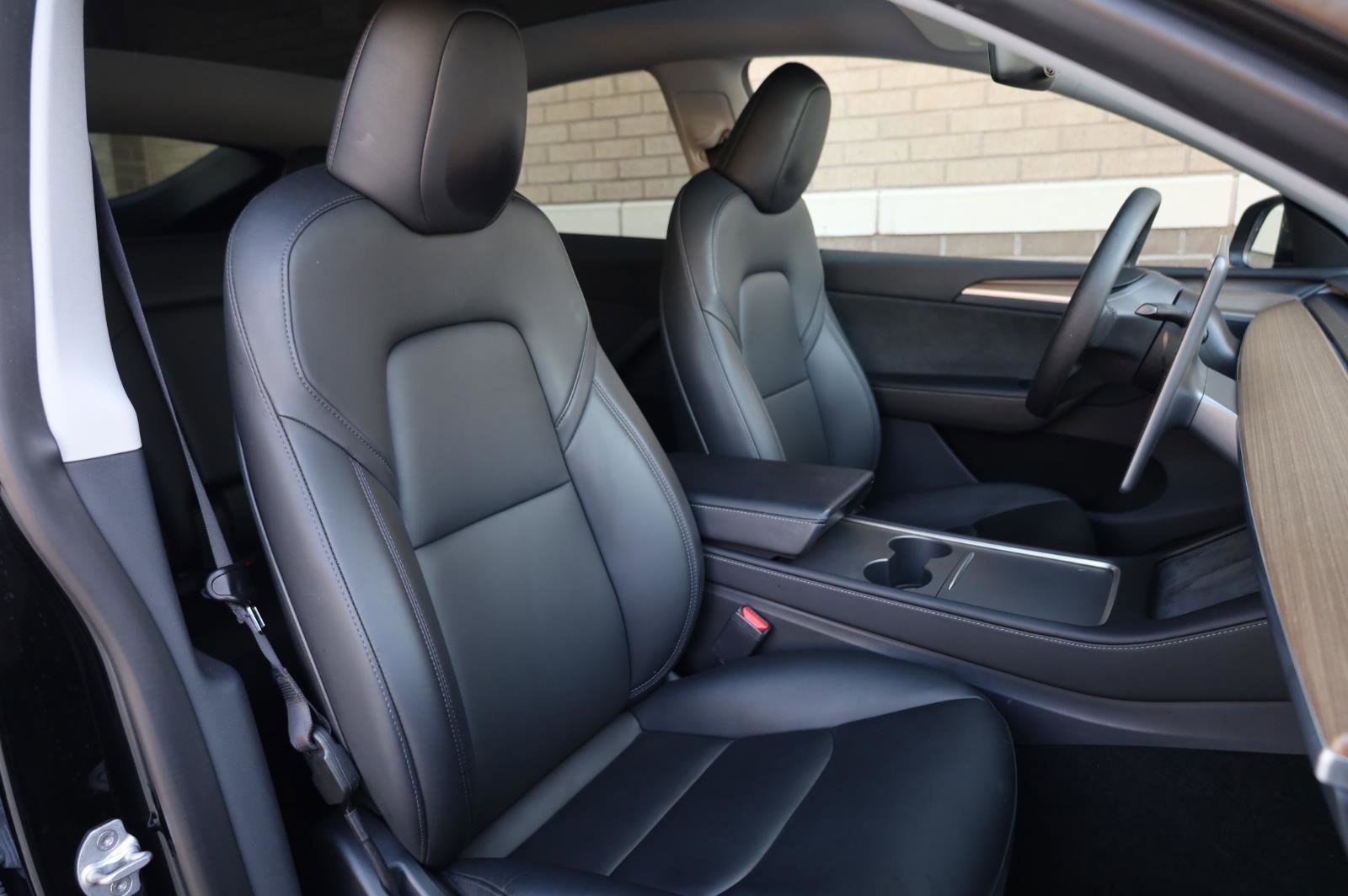 Used 2023 Tesla Model Y Long Range AWD/4WD image 28