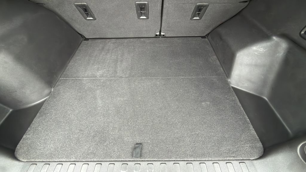 Used 2023 Chevrolet Equinox LT AWD/4WD image 13