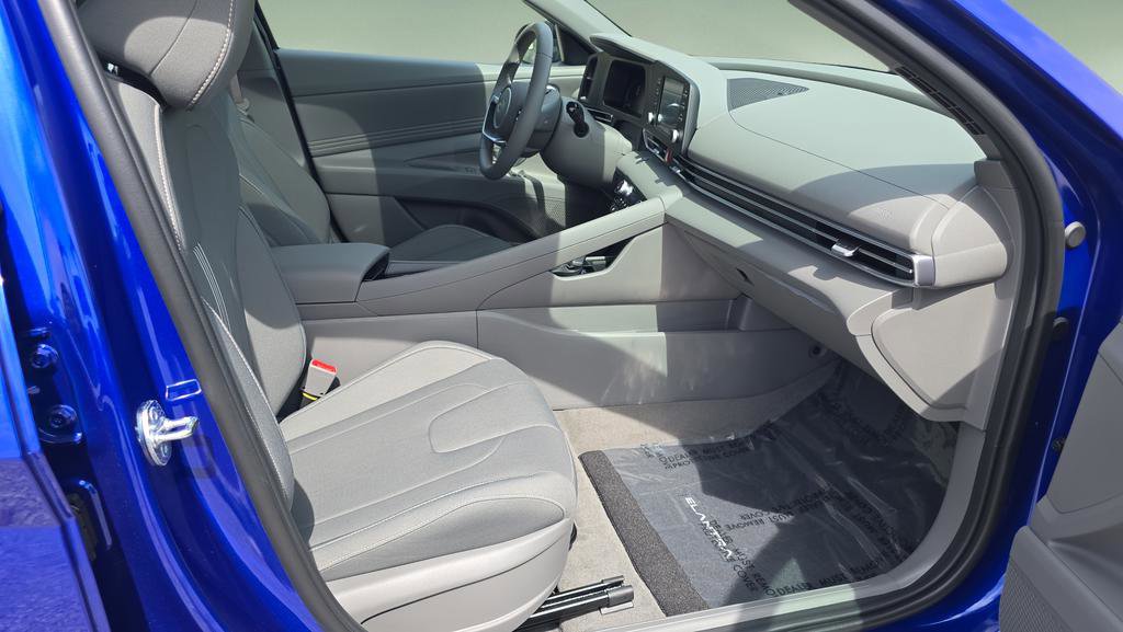 New 2026 Hyundai Elantra SEL Sport Premium FWD image 24